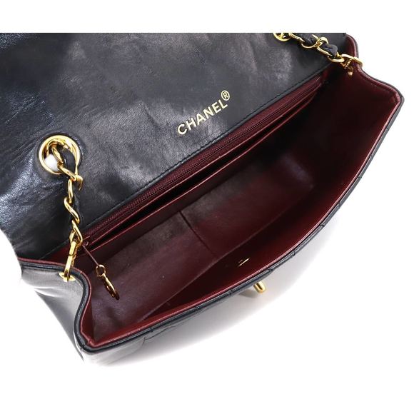 Chanel Matelasse Chain Shoulder Bag Leather Black Gold Metal Fittings - Picture 6 of 9